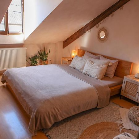 Cozy Apartment In The Heart Of The Historic City Pressburg Exterior foto