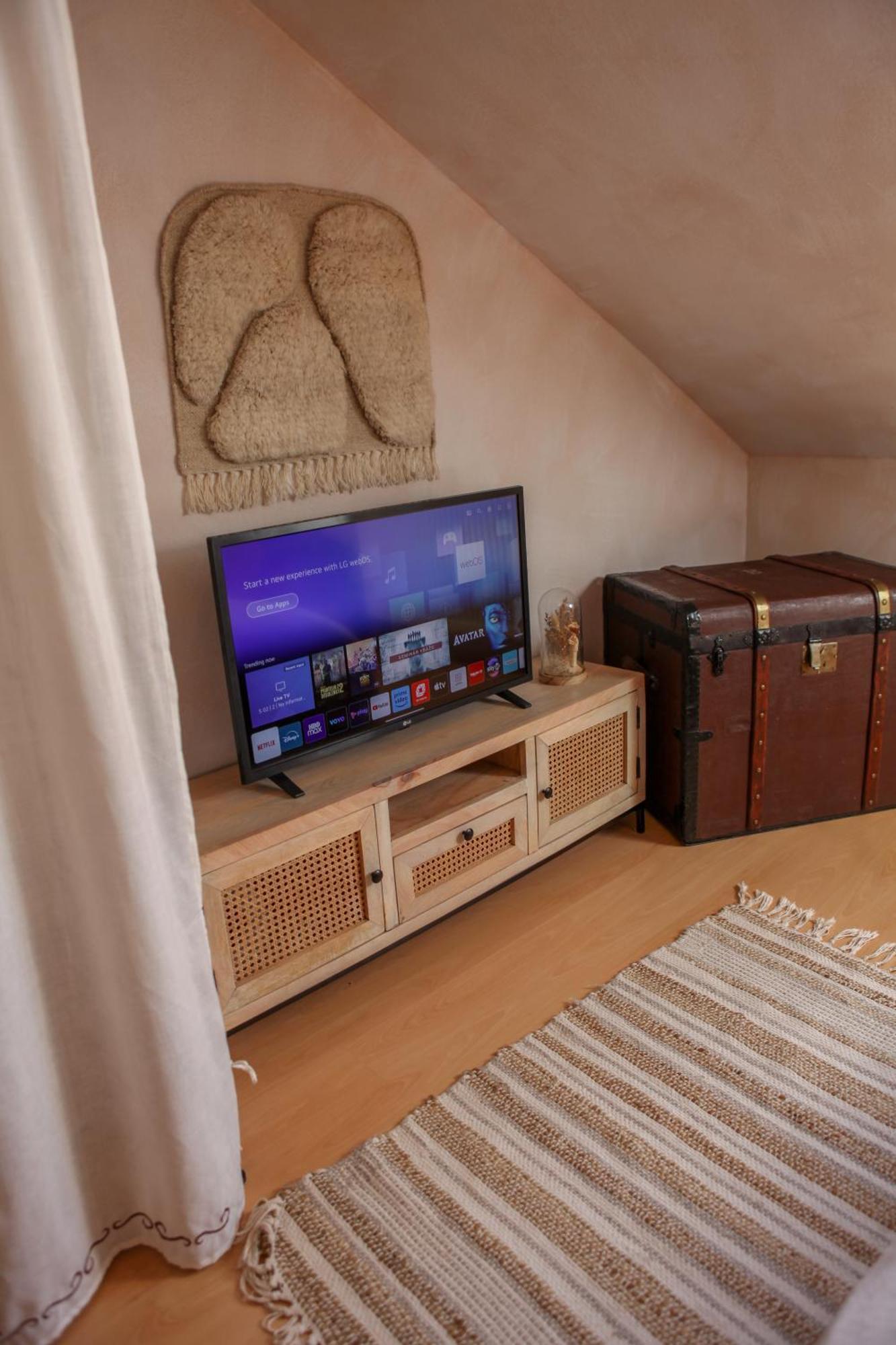 Cozy Apartment In The Heart Of The Historic City Pressburg Exterior foto